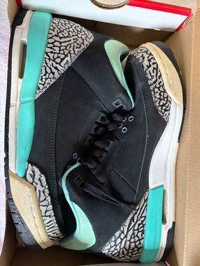 Air Jordan 3 Retro GG “Black Mint / Bleached Turquoise” – 6.5Y / Women’s 8 Used